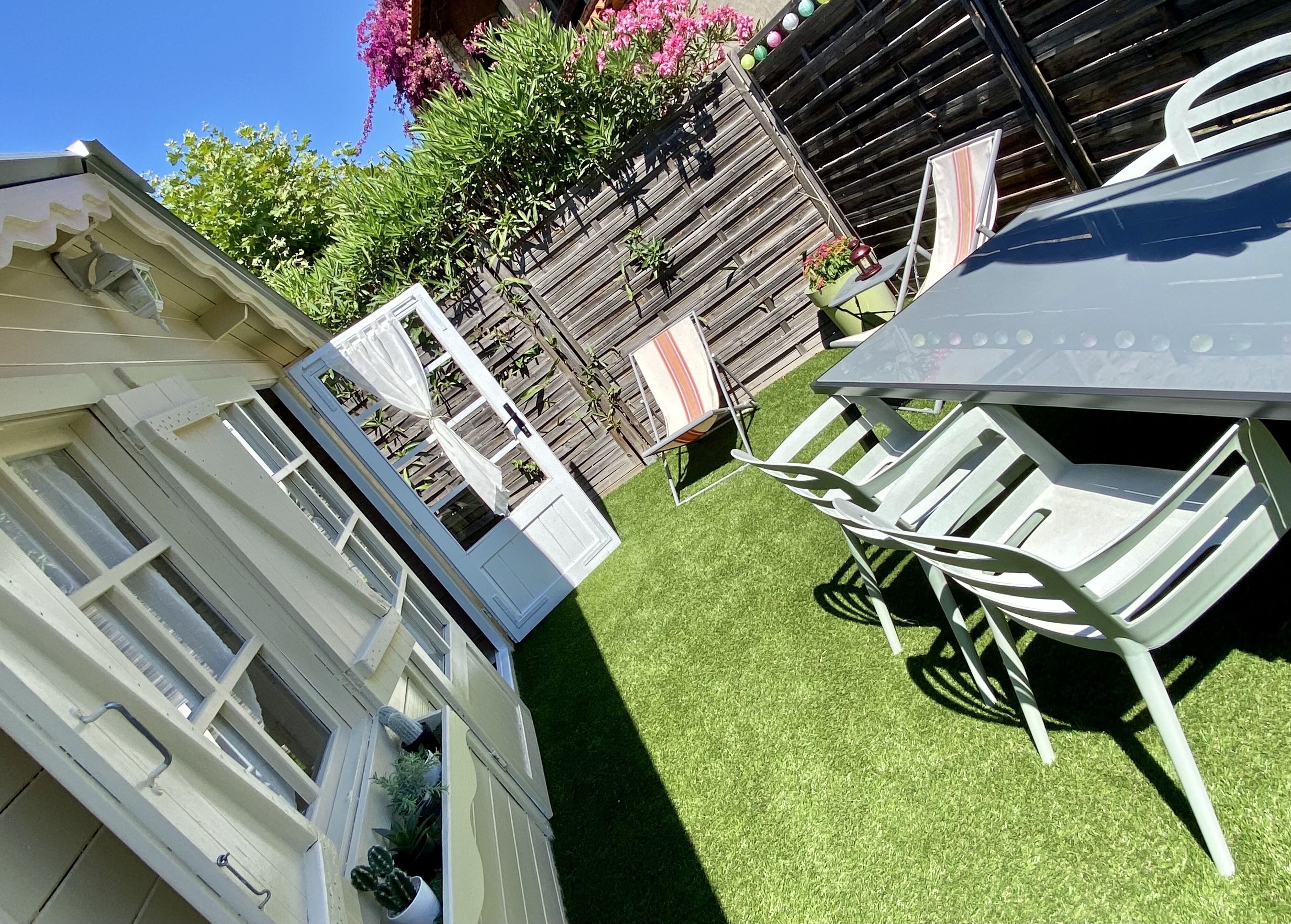 Villa "studio" for 4 people 80m from the beach and 500m from the port of Sanary