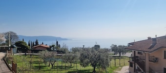 Appartement de prestige avec vue sur le lac de Garde