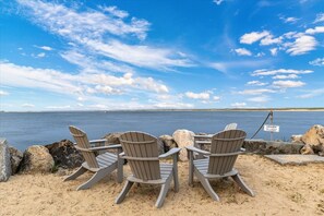 Sun loungers, beach towels