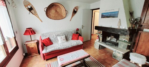 Combloux apartment in secure residence in the heart of the village.