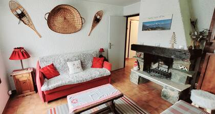 Combloux apartment in secure residence in the heart of the village.