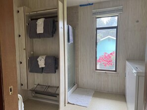 Interior - B & J Sea View | Secluded Klipson Beach Area (Long Beach)