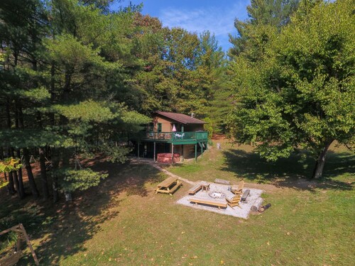 Secluded Getaway in Nature, close to Hocking Hills
