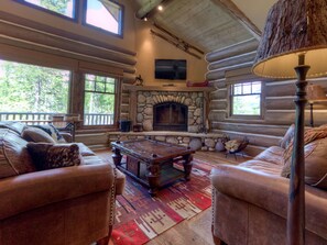 TV, fireplace, video games, foosball - Big Sky Vacation Rentals: PR Manitou 3 (Big Sky)