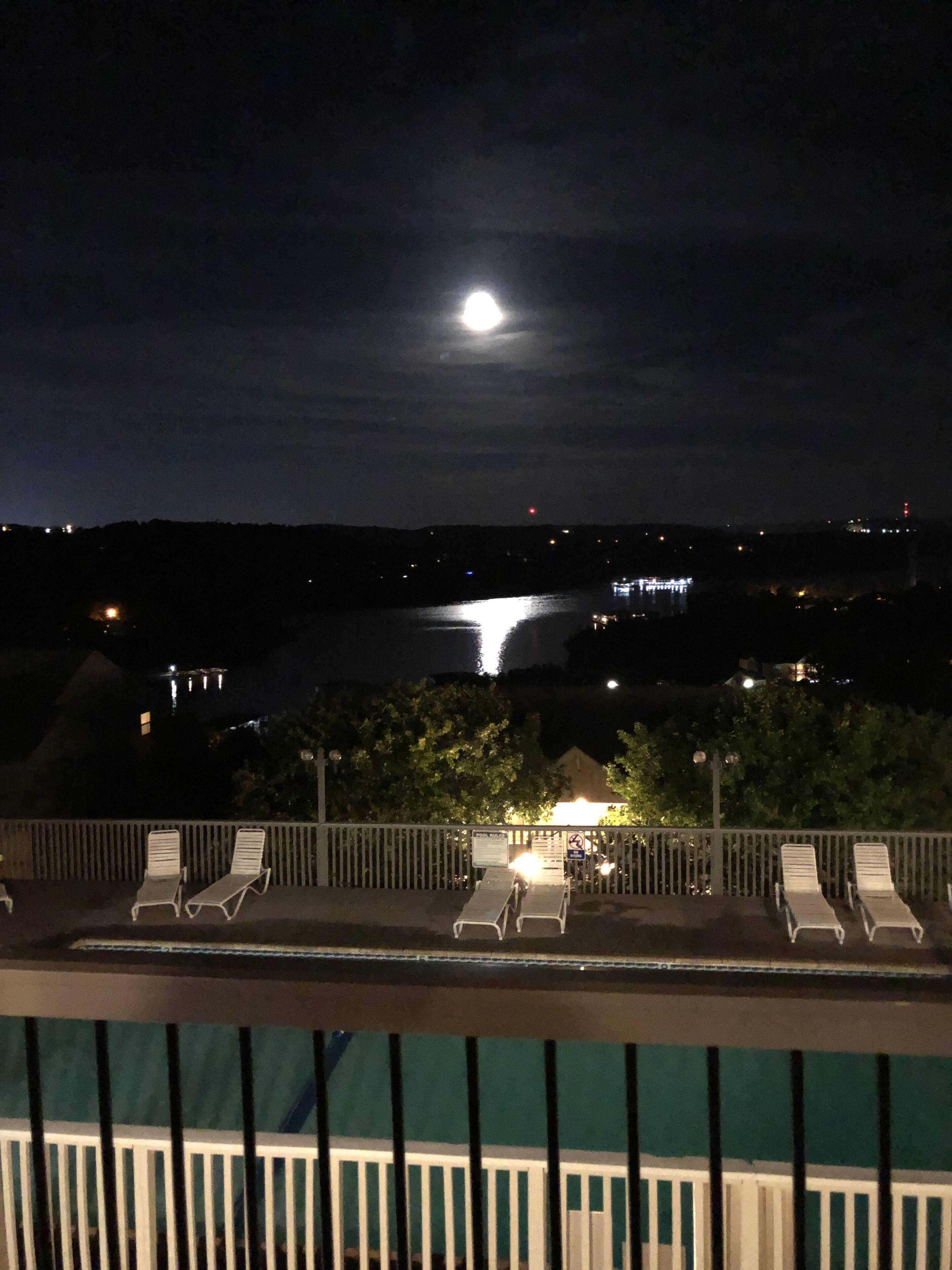 Moonlight reflection on Table Rock Lake