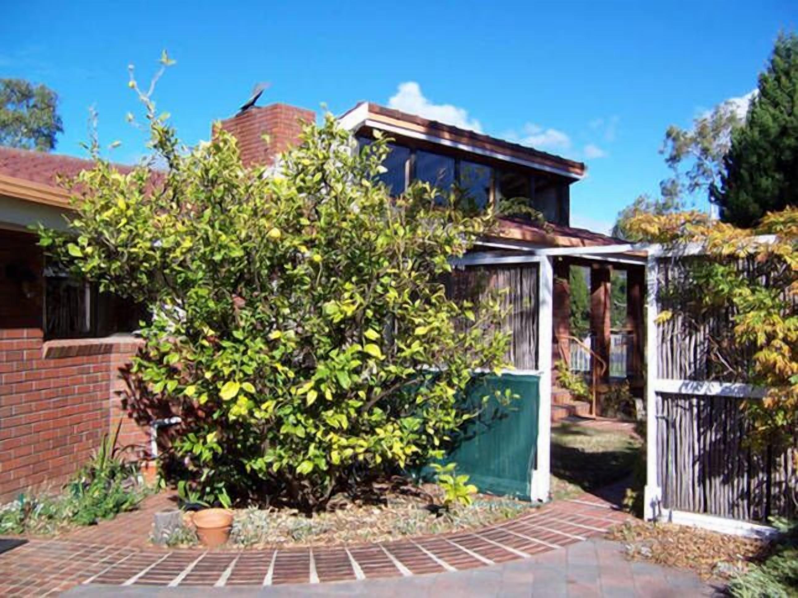 Derwent Retreat (12 Austins Ferry Road) — image 22