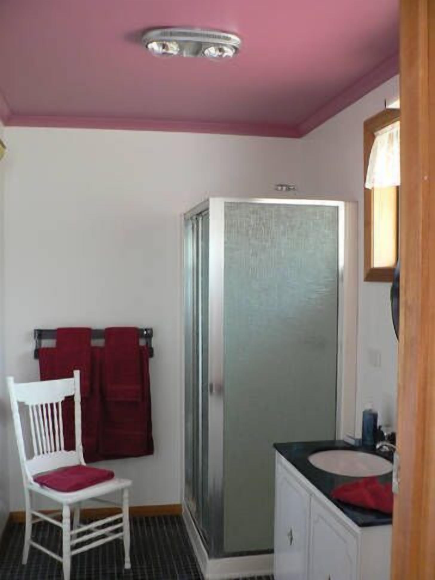 Derwent Retreat (12 Austins Ferry Road) — image 4