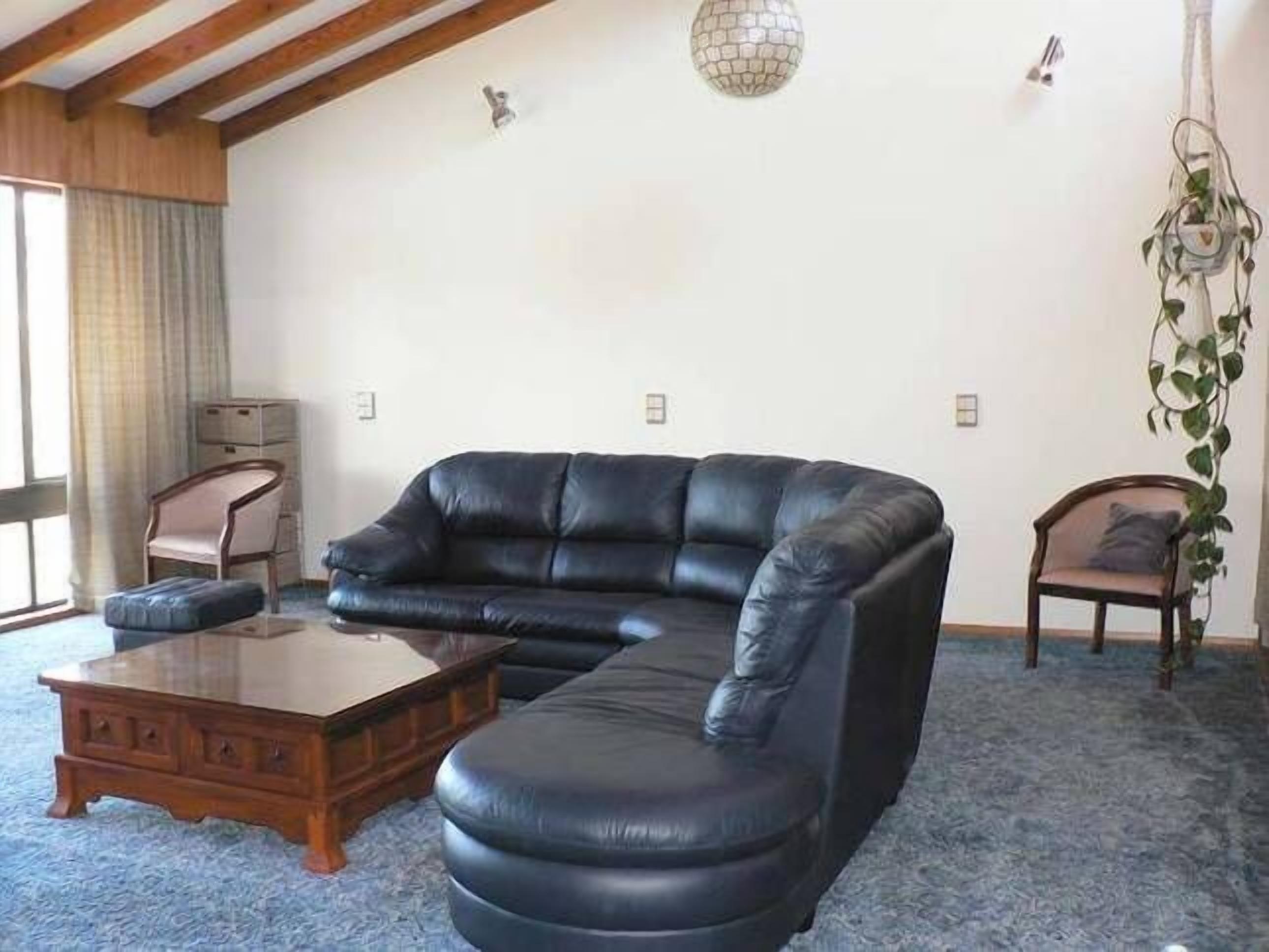 Derwent Retreat (12 Austins Ferry Road)