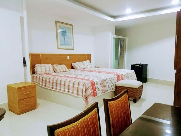 1 dormitorio, caja fuerte, tabla de planchar con plancha y wifi