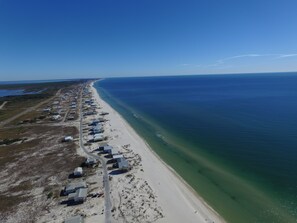 Beach nearby - Beach Castle: Perfect for Families, 2 comm pools, across from beach! Sleeps 22 (Gulf Shores)