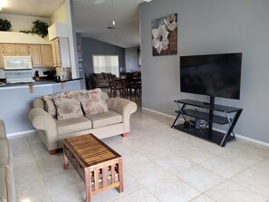 Smart TV y futbolito