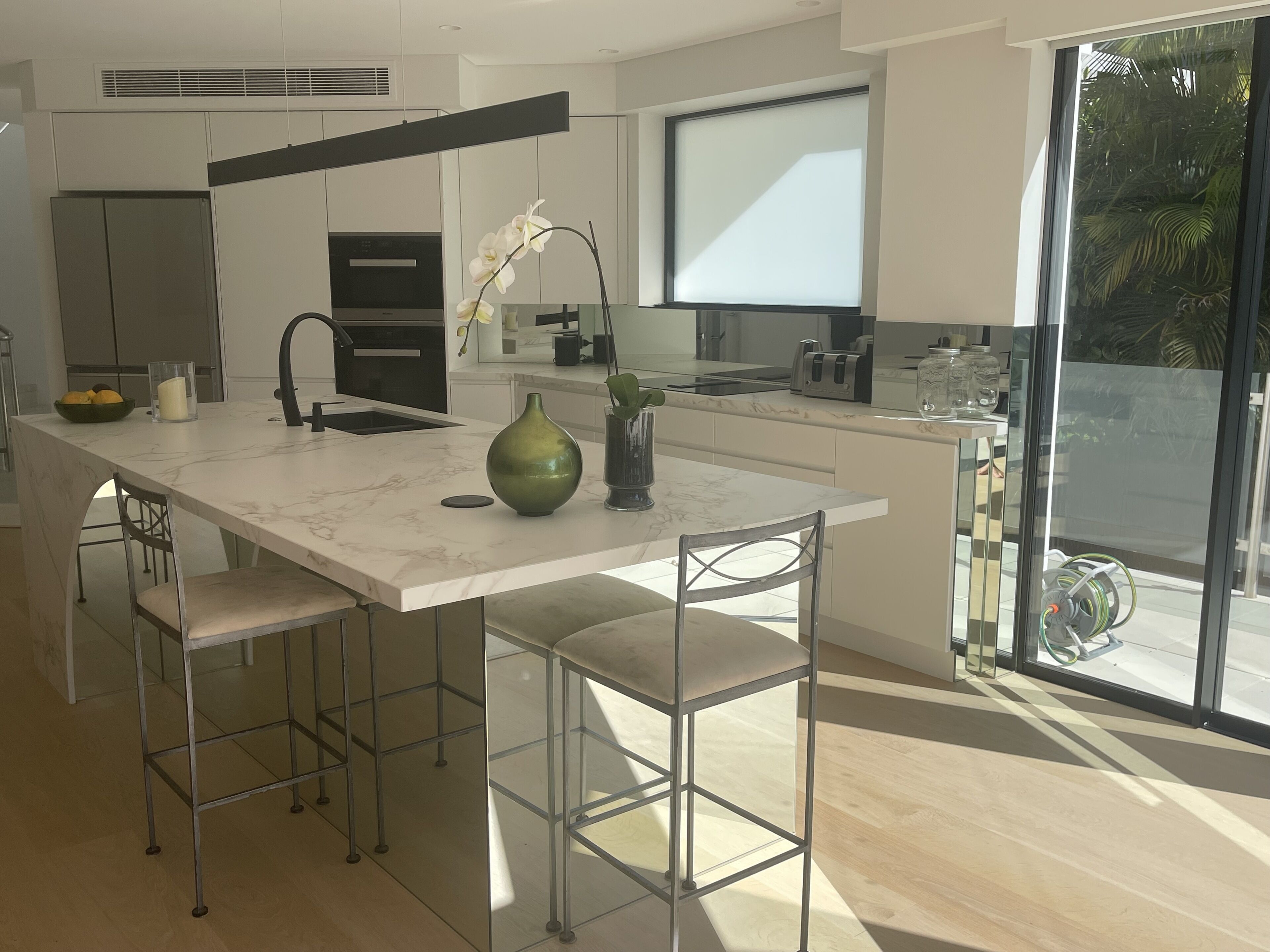 Balmoral Beach Luxury (new)  15% disc applied — image 22