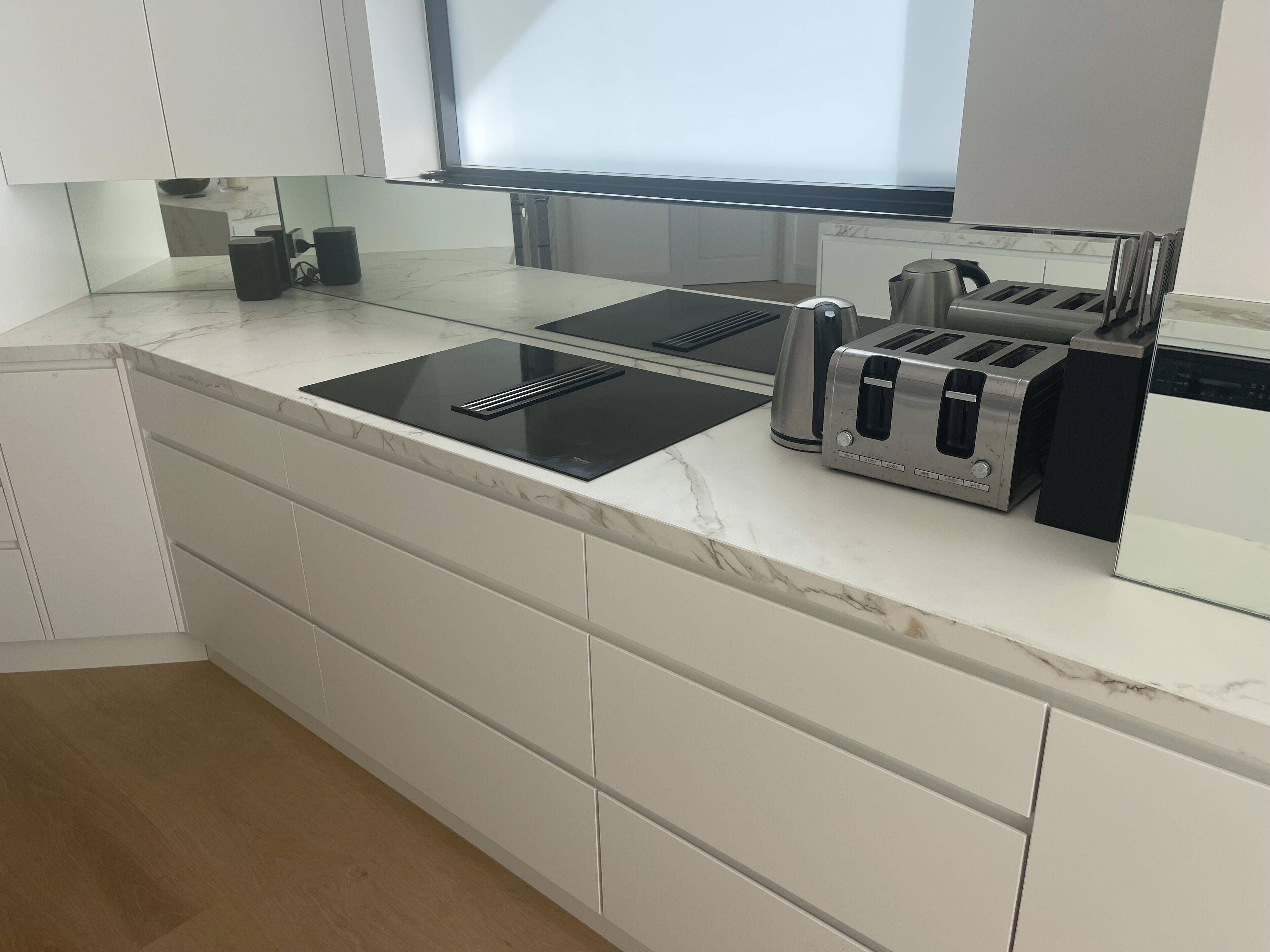 Balmoral Beach Luxury (new)  15% disc applied — image 21