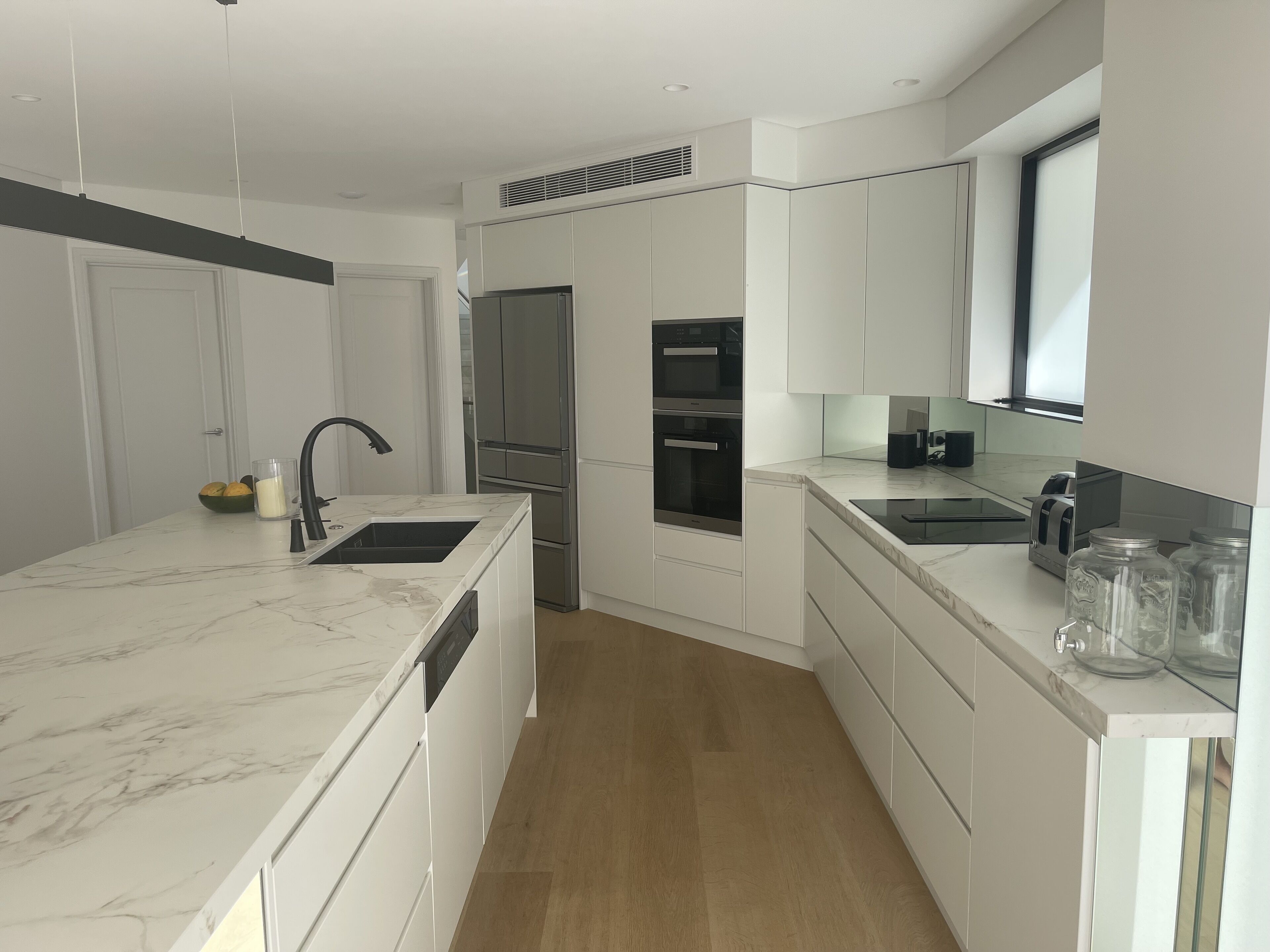 Balmoral Beach Luxury (new)  15% disc applied — image 19