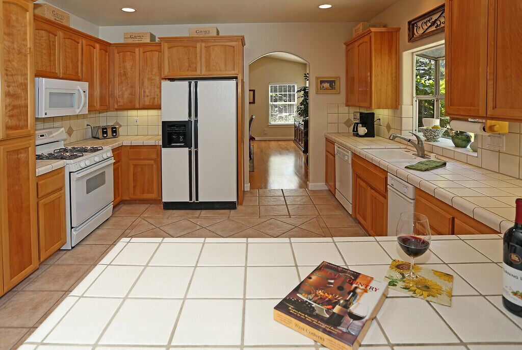 Wine Barrel Cottage - Graceful Charm and Fun in Los Olivos