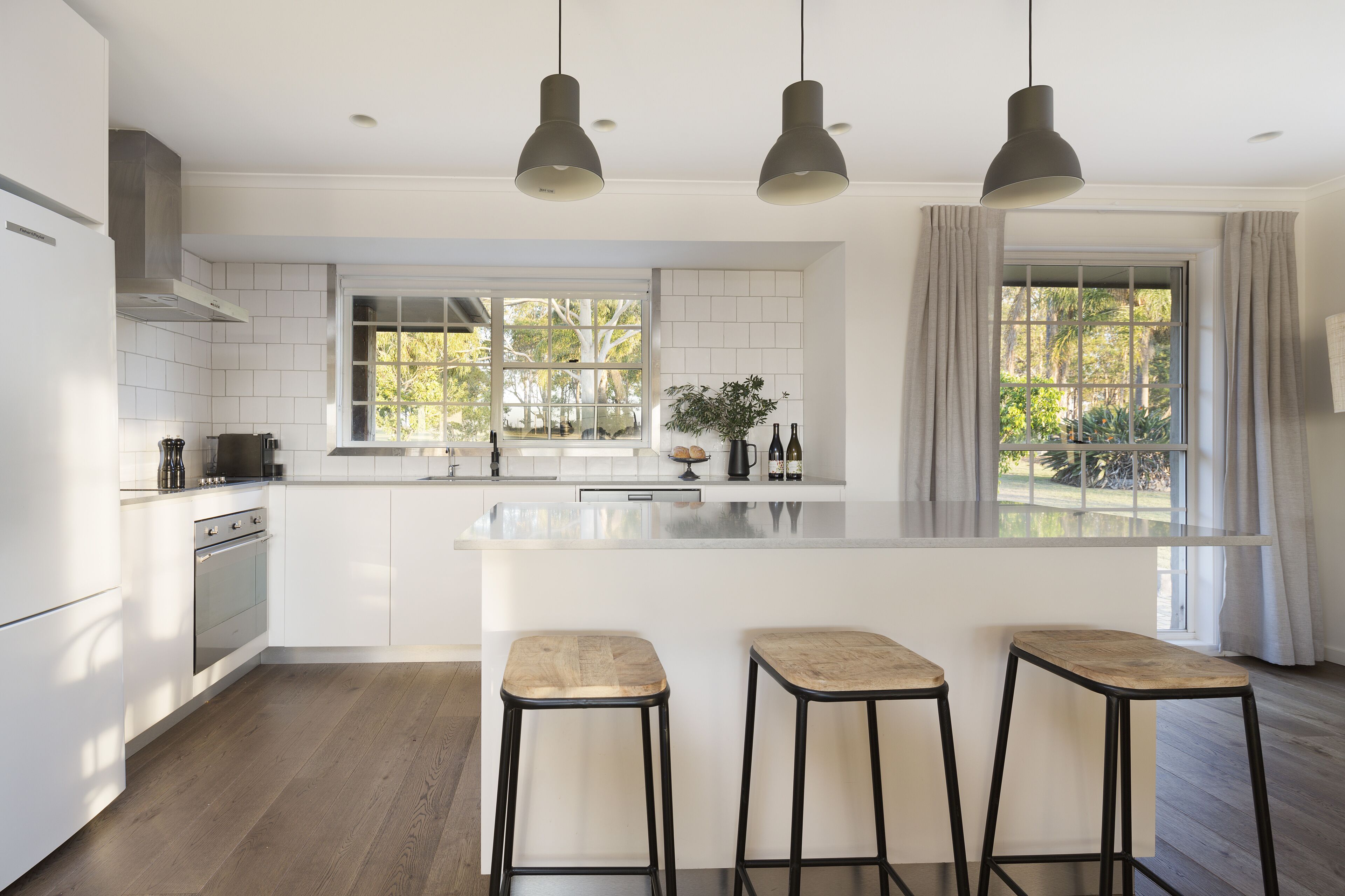 Harkham House - Contemporary Country Property