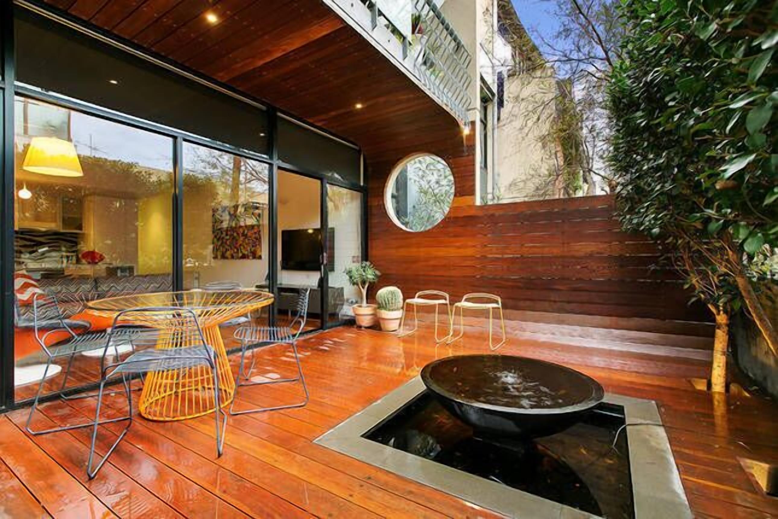 DesignLife Apartment :Spacious: Design: Location: — image 2