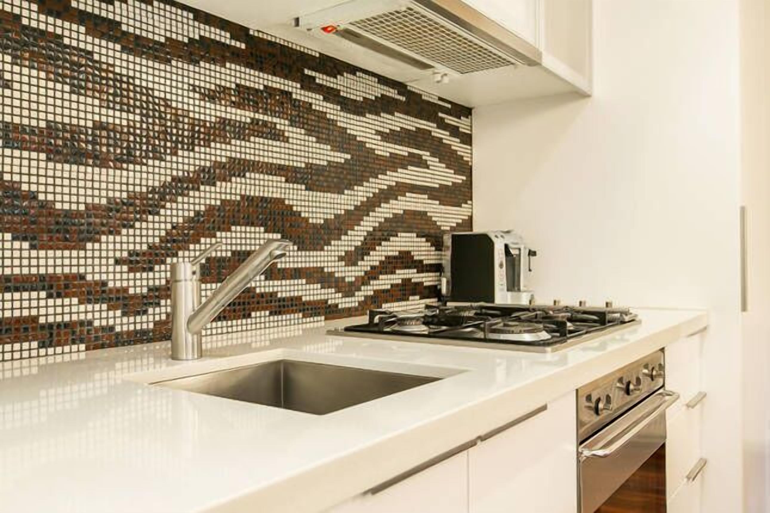 DesignLife Apartment :Spacious: Design: Location: — image 7