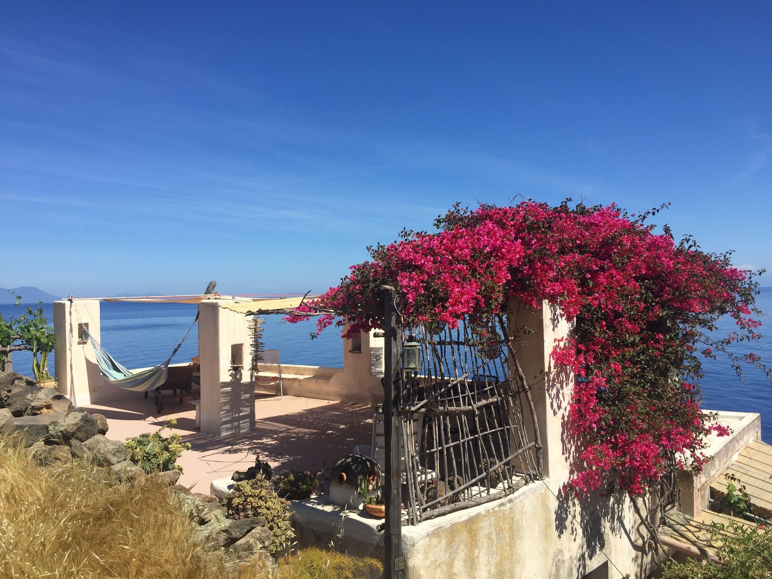 Charming apartment 35 steps from the sea