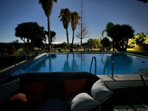 Piscine extérieure, piscine chauffée