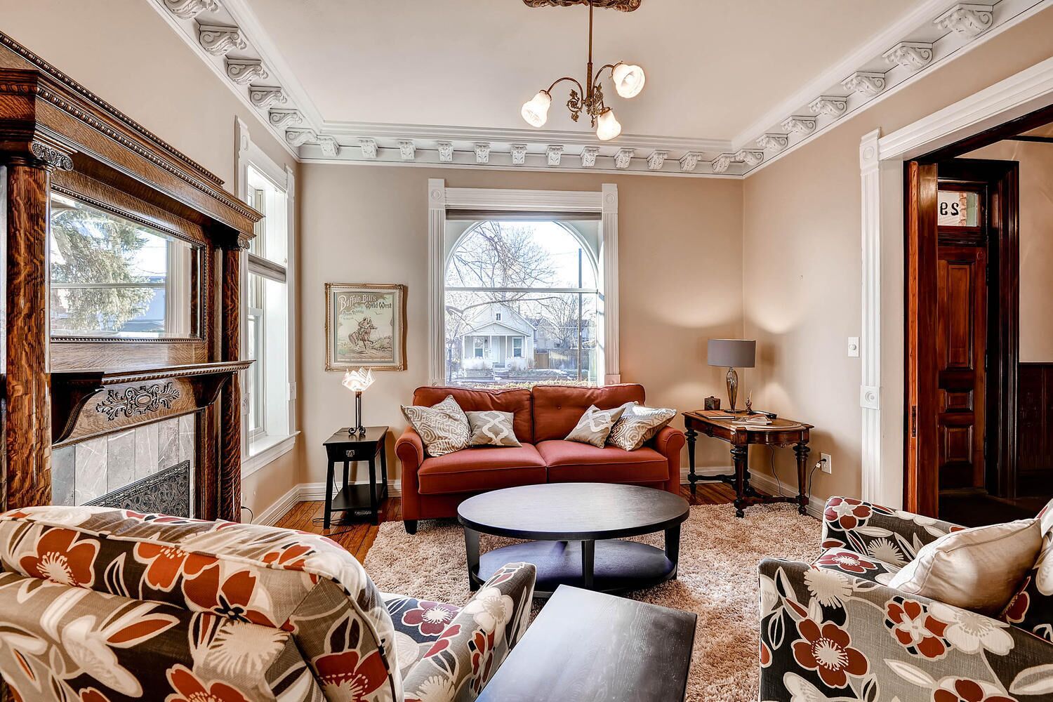 Beautiful Victorian Home Historical Landmark. Downtown Denver, walk 2 everything