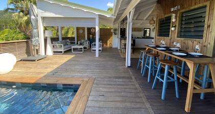 CHARMING SEA-VIEW VILLA WITH PRIVATE POOL AND TERRACE