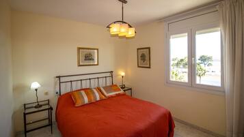 4 dormitorios, escritorio, tabla de planchar con plancha y wifi gratis