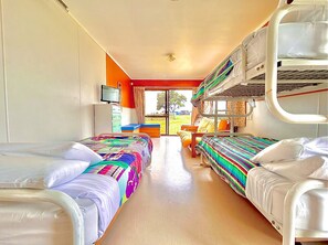 4 chambres, Wi-Fi gratuit, draps fournis