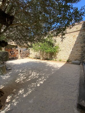 Enceinte de l’hébergement