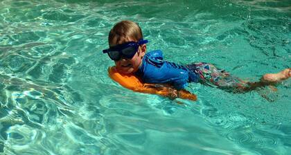 Family Friendly Accommodation with Private Pool and Sea Views
