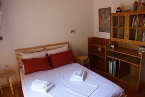 5 chambres, bureau, fer et planche à repasser, Wi-Fi gratuit