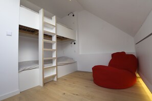 2 bedrooms, iron/ironing board, WiFi, bed sheets - 2 Bedroom apartment near center Ghent (Gent)