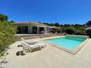 Piscine extérieure
