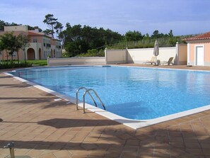 Outdoor pool, a heated pool - Luxury house at Praia D'el Rey Golf & Beach Resort (Obidos)