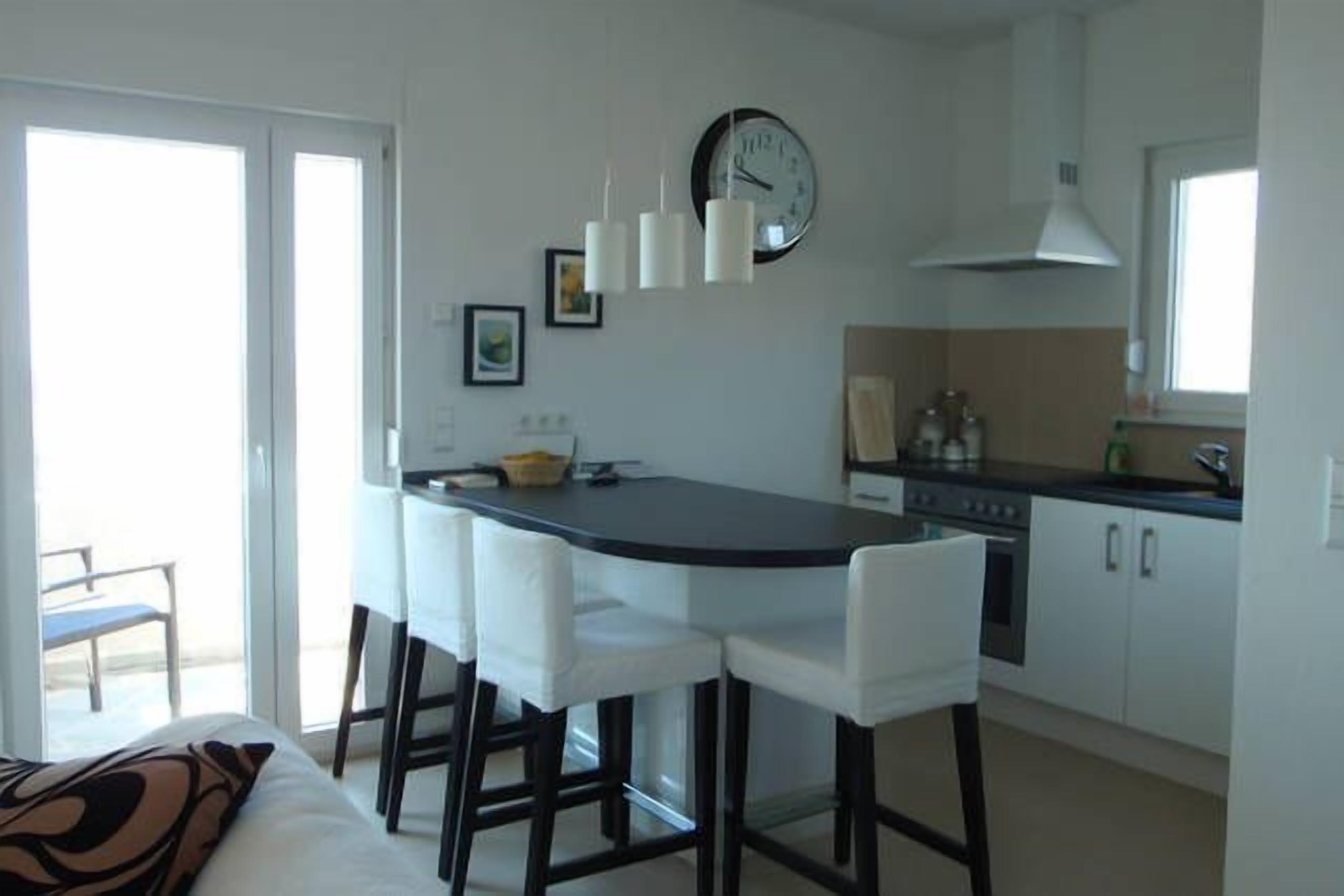 2 + 2 apartment with sea view