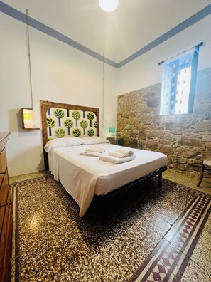 2 bedrooms, bed sheets