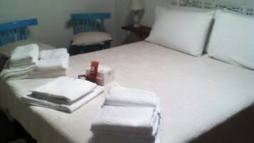 2 chambres, fer et planche Ă repasser, Wi-Fi, draps fournis