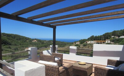 Typical small house of San Pietro with a view of the countryside and the sea, a Moorish guard resort