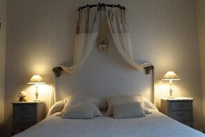 5 dormitorios, tabla de planchar con plancha, wifi y ropa de cama