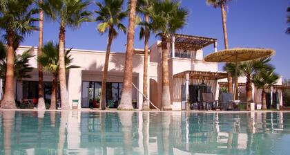 Exceptional residence surrounded by olive trees with breathtaking views of the Atlas