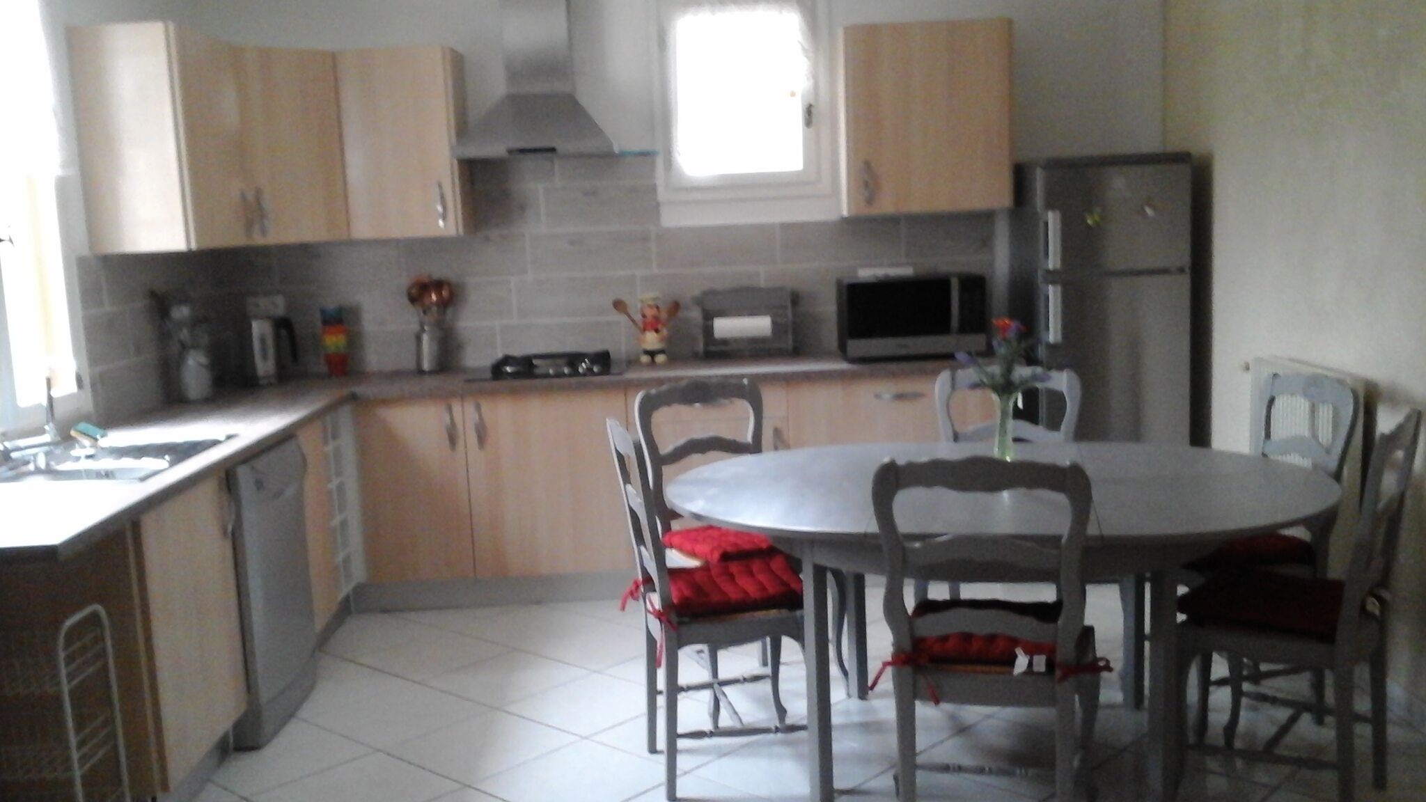 spacious and fresh domisiladore apartment in a quiet area with direct access to the lake