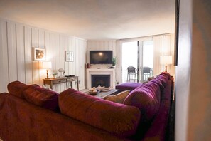 Smart TV, fireplace, DVD player, foosball