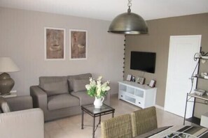 Smart TV, DVD player