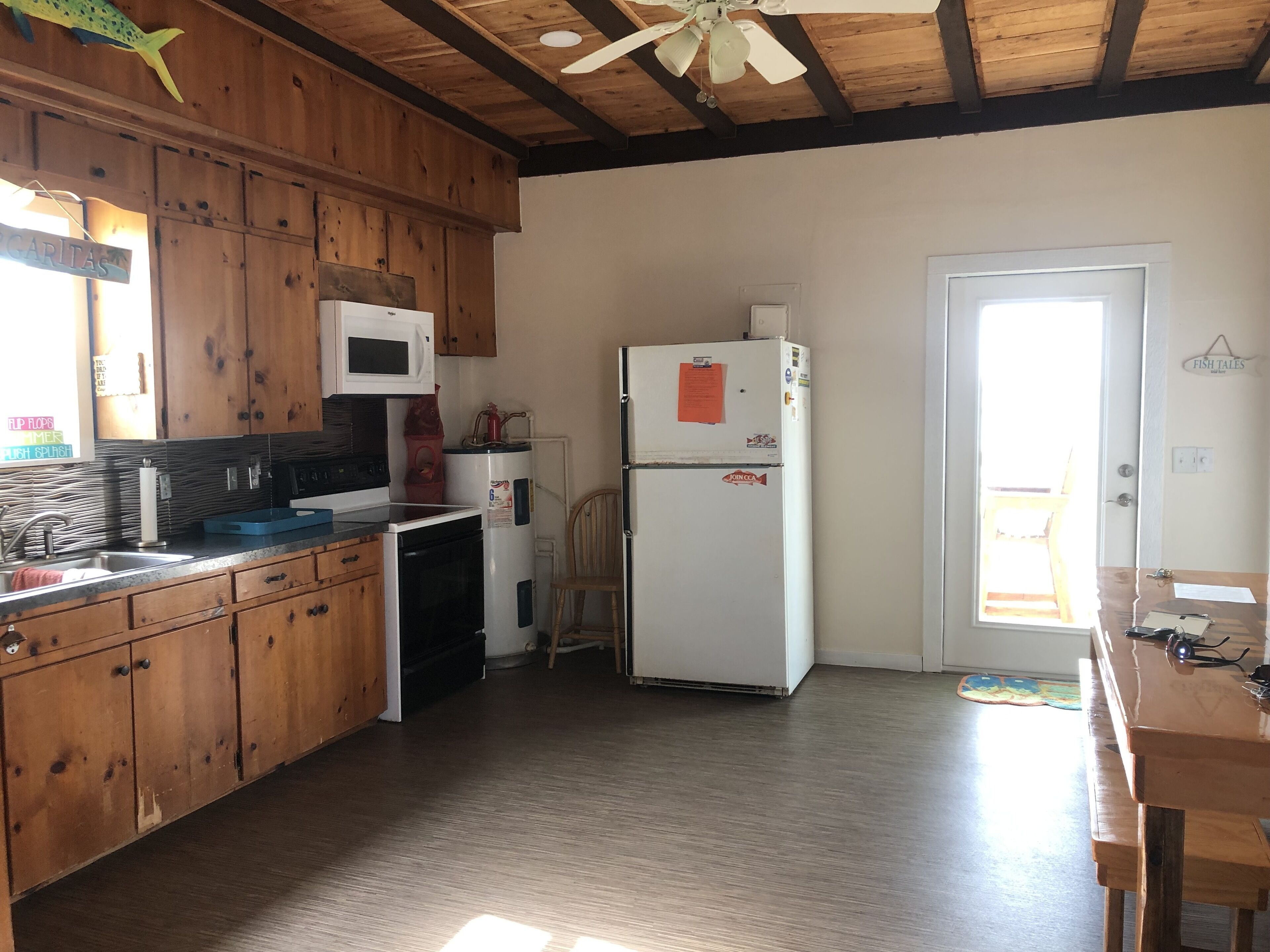 Waterfront house is ready to rent with a great pier, and green fishing light!!