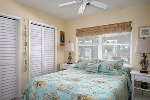 3 bedrooms, desk, iron/ironing board, WiFi
