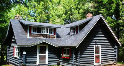 Lemmikkiystävällinen Täysin varusteltu mökki Water View Downeast Maine, vuodepaikkoja 7