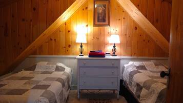 3 quartos, escrivaninha, Wi-Fi de cortesia, roupa de cama
