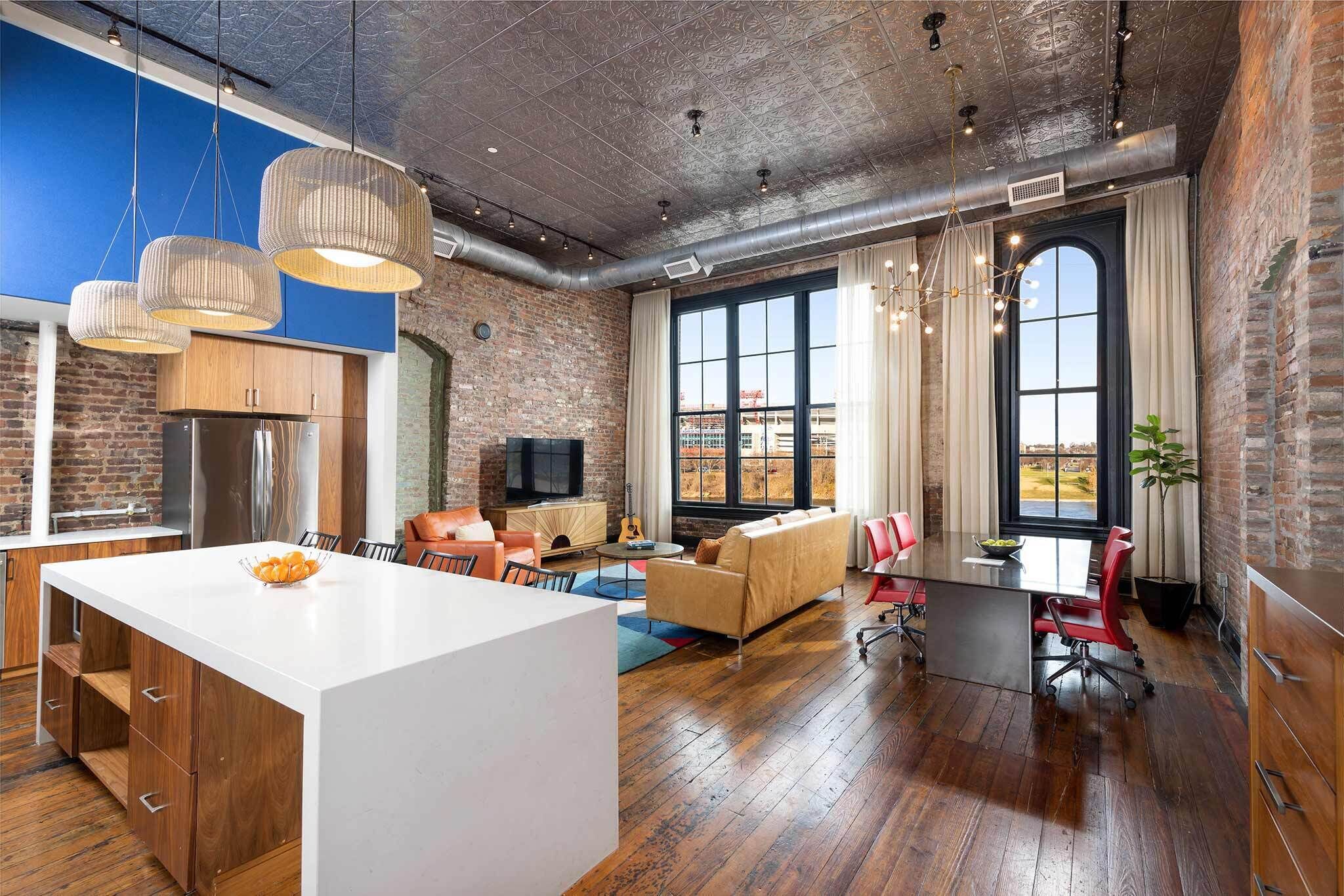 Downtown Nashville Historic Loft w/River Views and Kitchen - Steps from Broadway - Unit 5