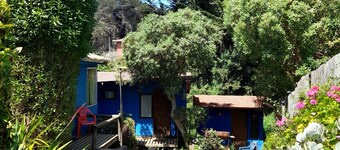 CABAÑAS EN  ISLA NEGRA 