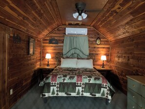 2 bedrooms, desk, free WiFi, bed sheets